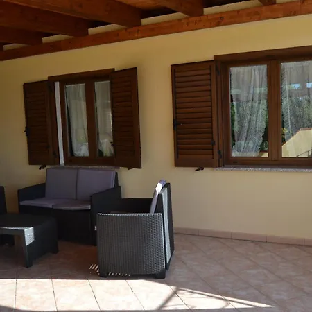 Apartamento Con Ampio Terrazzo Rilassante